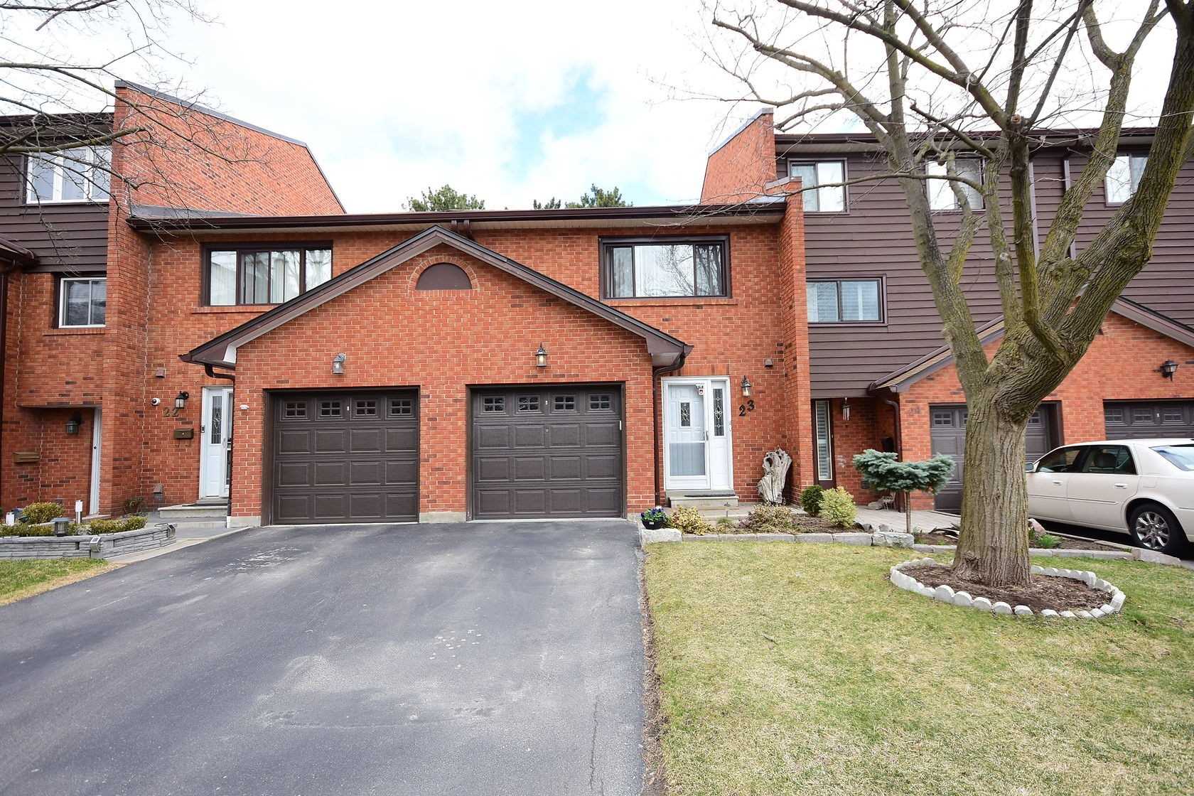(SOLD) 4230 Fieldgate Dr, Mississauga, Ontario