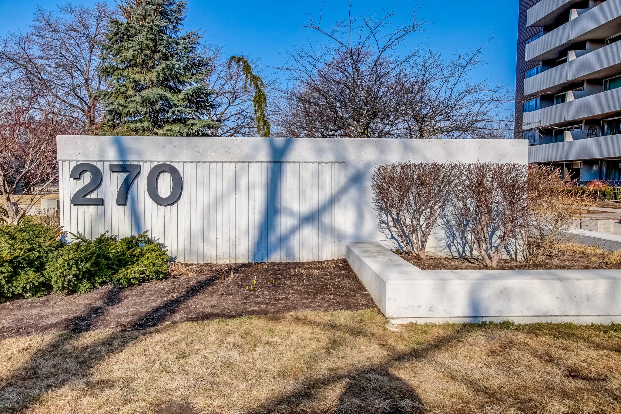 (SOLD) 270 Scarlett Rd, Toronto, Ontario Toronto Real Estate Agent