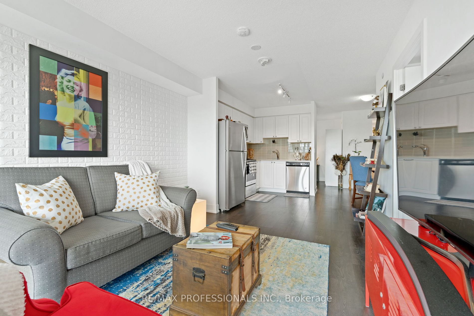 1255 Bayly St, Pickering, Ontario