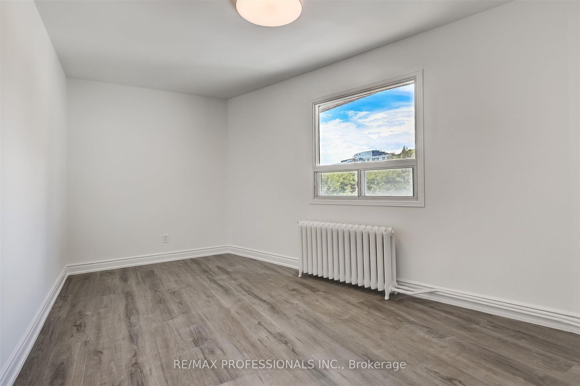 636 Runnymede Rd, Toronto, Ontario