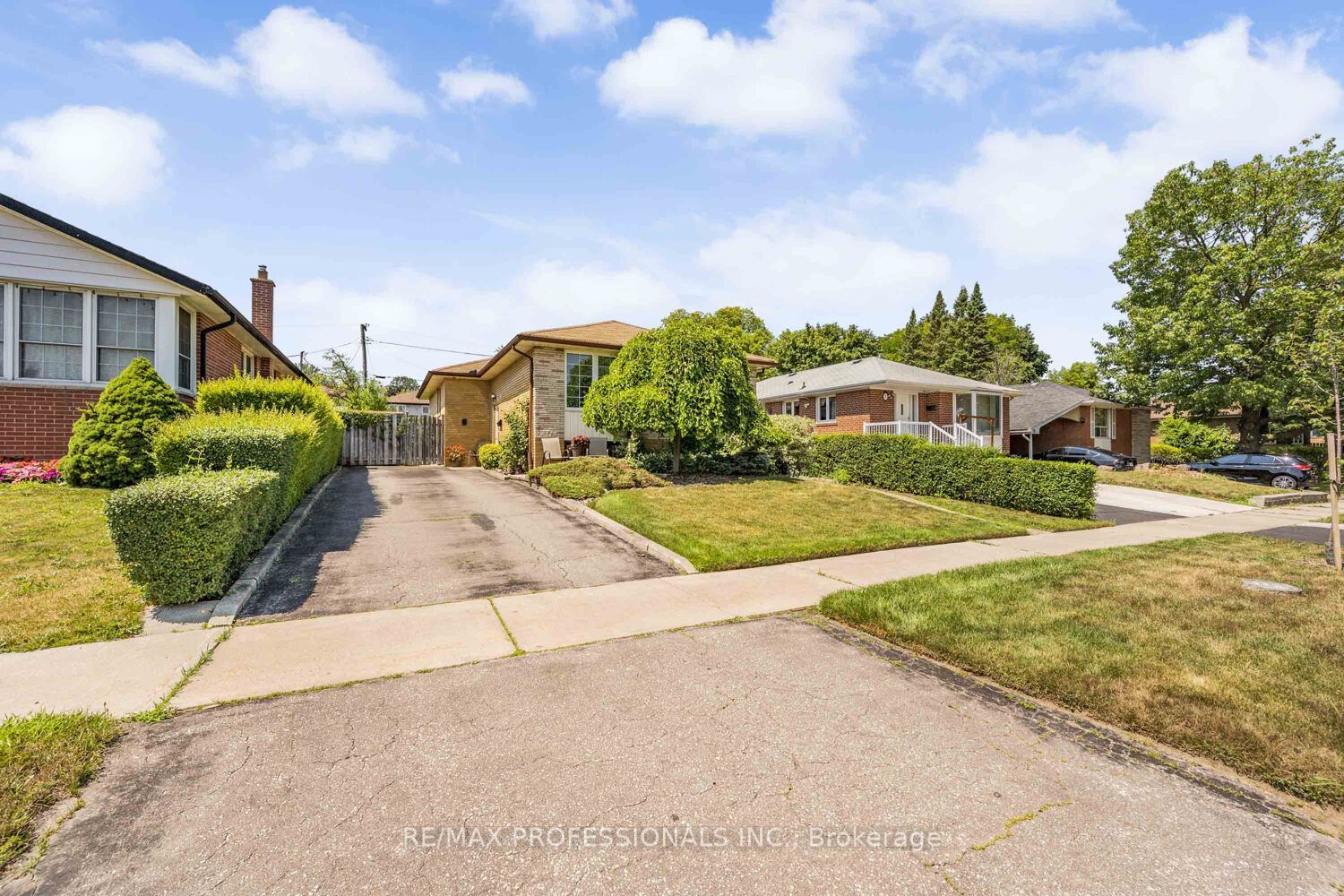 For Sale: 6 Joshua Avenue, Toronto W10, ON M9W 4T6, Toronto W10, ON