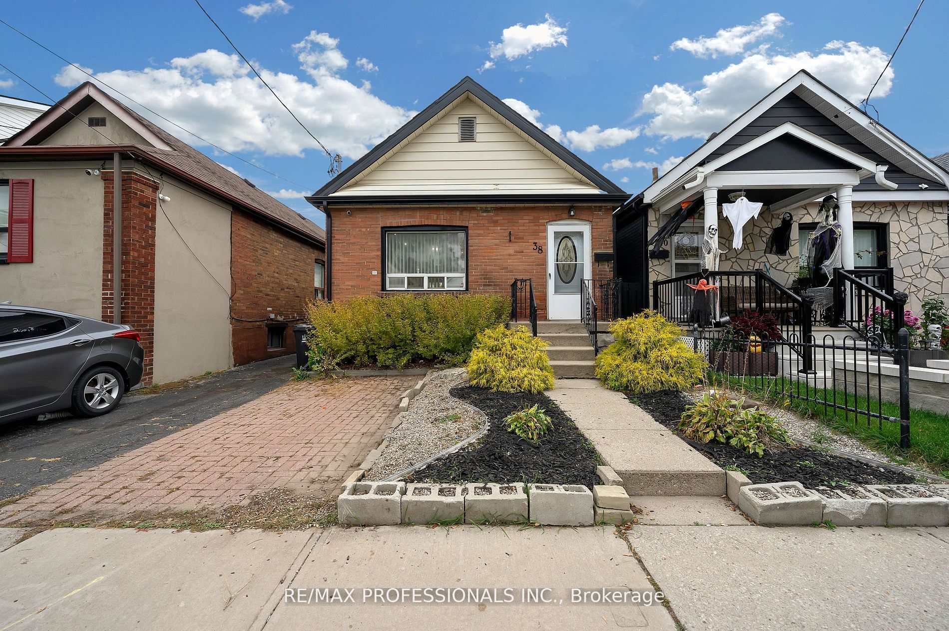 For Sale: 38 Nickle Street, Toronto W04, ON M6M 2H6, Toronto W04, ON