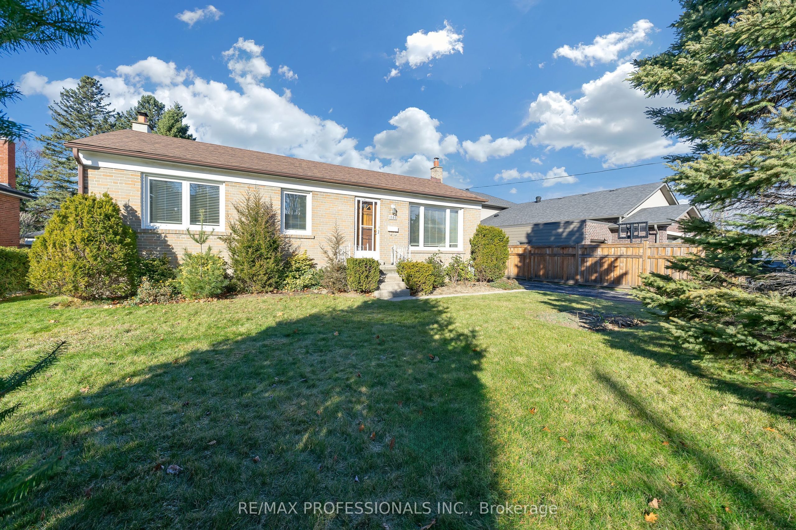 For Lease: 1185 Sylva Road, Mississauga, ON L5E 1S5, Mississauga, ON