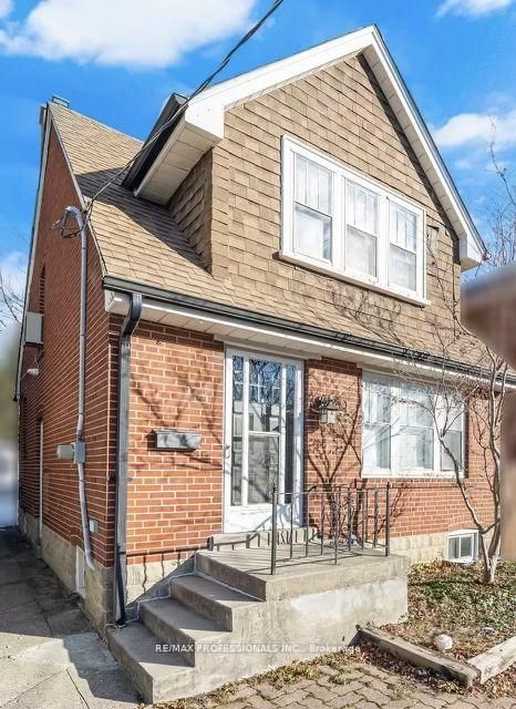 For Sale: 40 Warren Crescent, Toronto W02, ON M6S 4S2, Toronto W02, ON